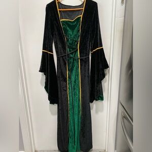 Adult empress (C290)